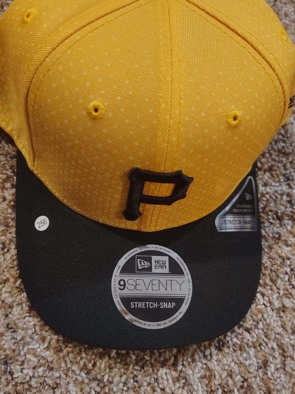New Era Yellow and Black Pittsburgh 'P' 9SEVENTY Stretch-Snap Hat